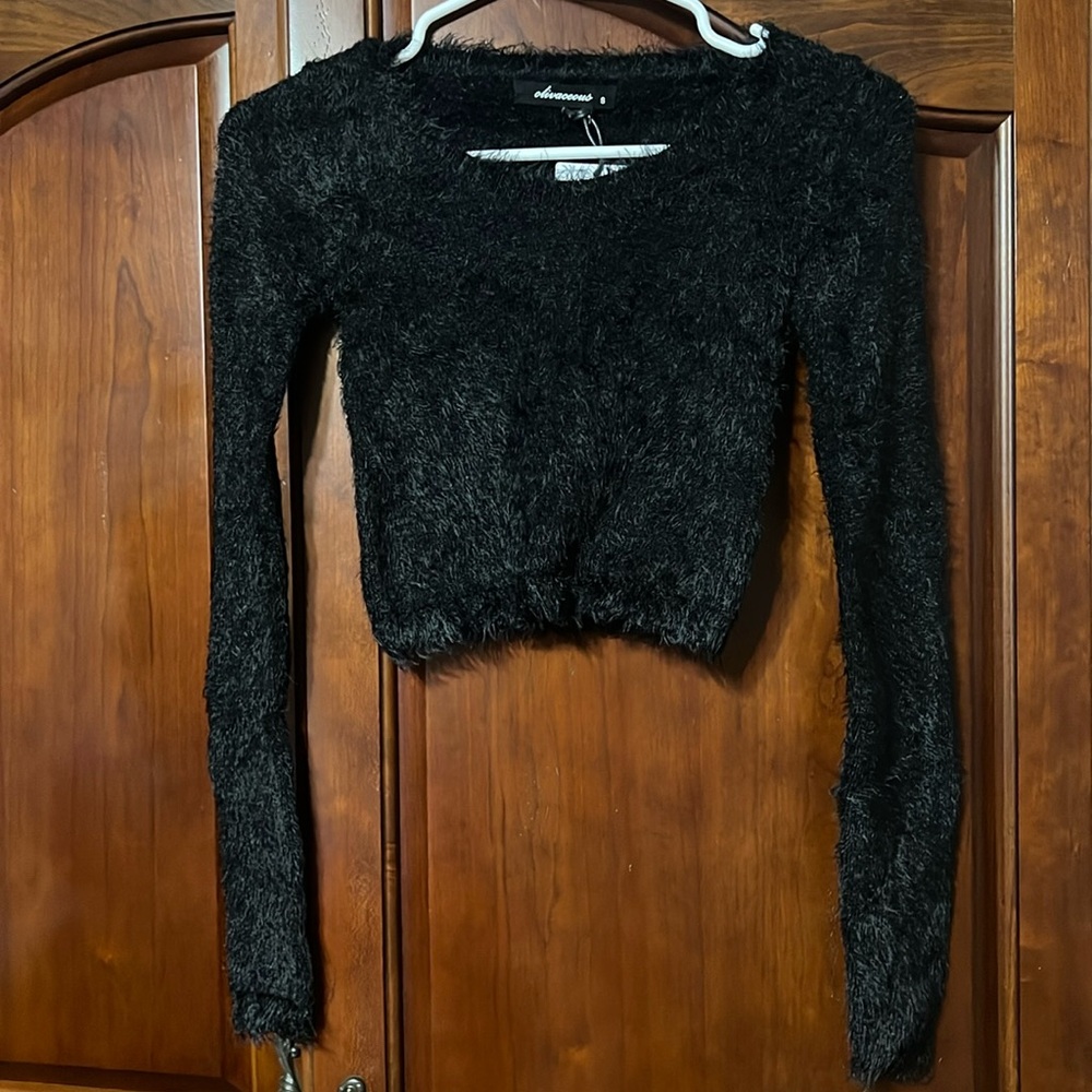 NWT OLIVACEOUS black long sleeves eyelash cropped top Size S